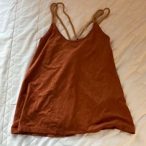 Cute reddish brown tank
